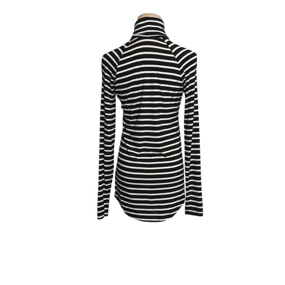 Old Navy black white stripe long sleeves turtle neck fitted T-shirt size XS - Picture 6 of 10